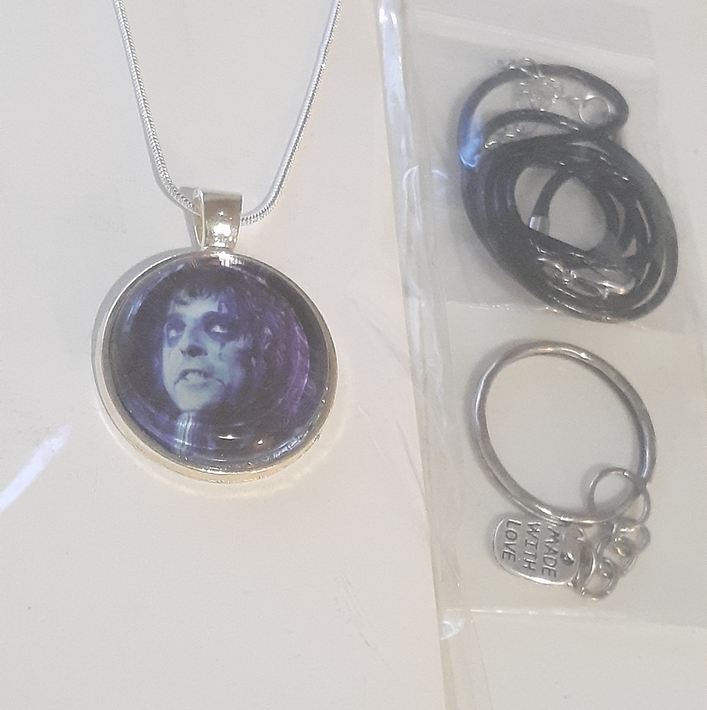 Sterling Silver Alice Cooper Glass Pendant